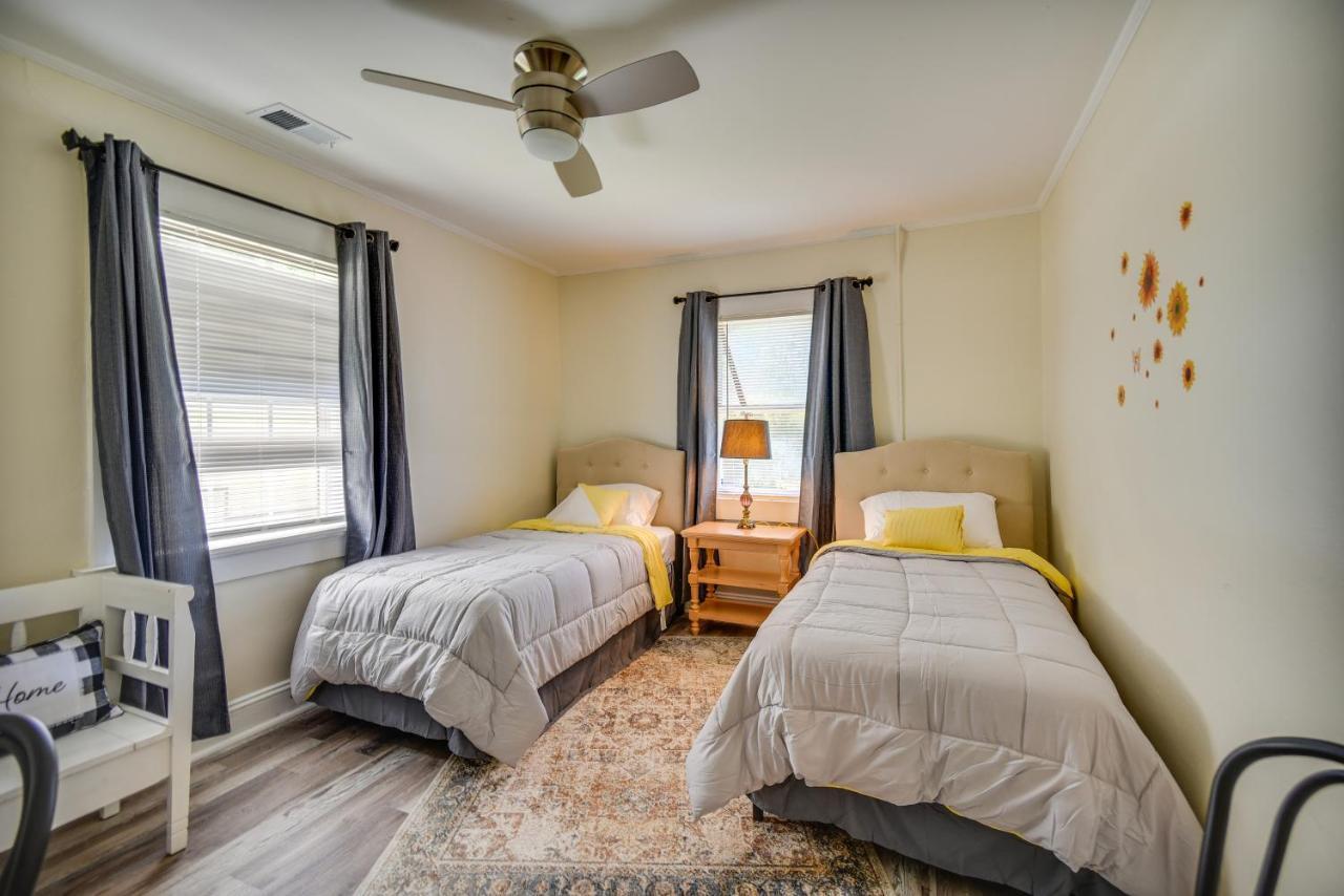 Charming Newport News Cottage Less Than 1 Mi To Ocean! Hampton Ngoại thất bức ảnh